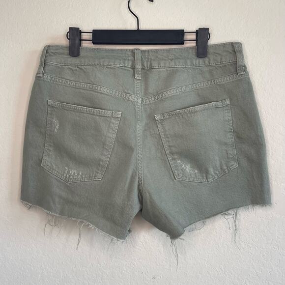 Universal Thread Sage Green Vintage Midi Cut Off Denim Shorts - Women’s 10/30 - Picture 2 of 3